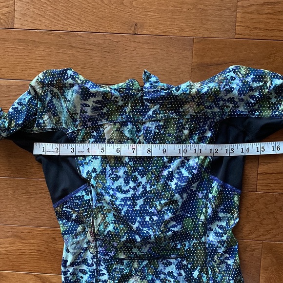 🌹LULULEMON RUNBEAM PULLOVER/HOODIE-4🌹 - Picture 13 of 15